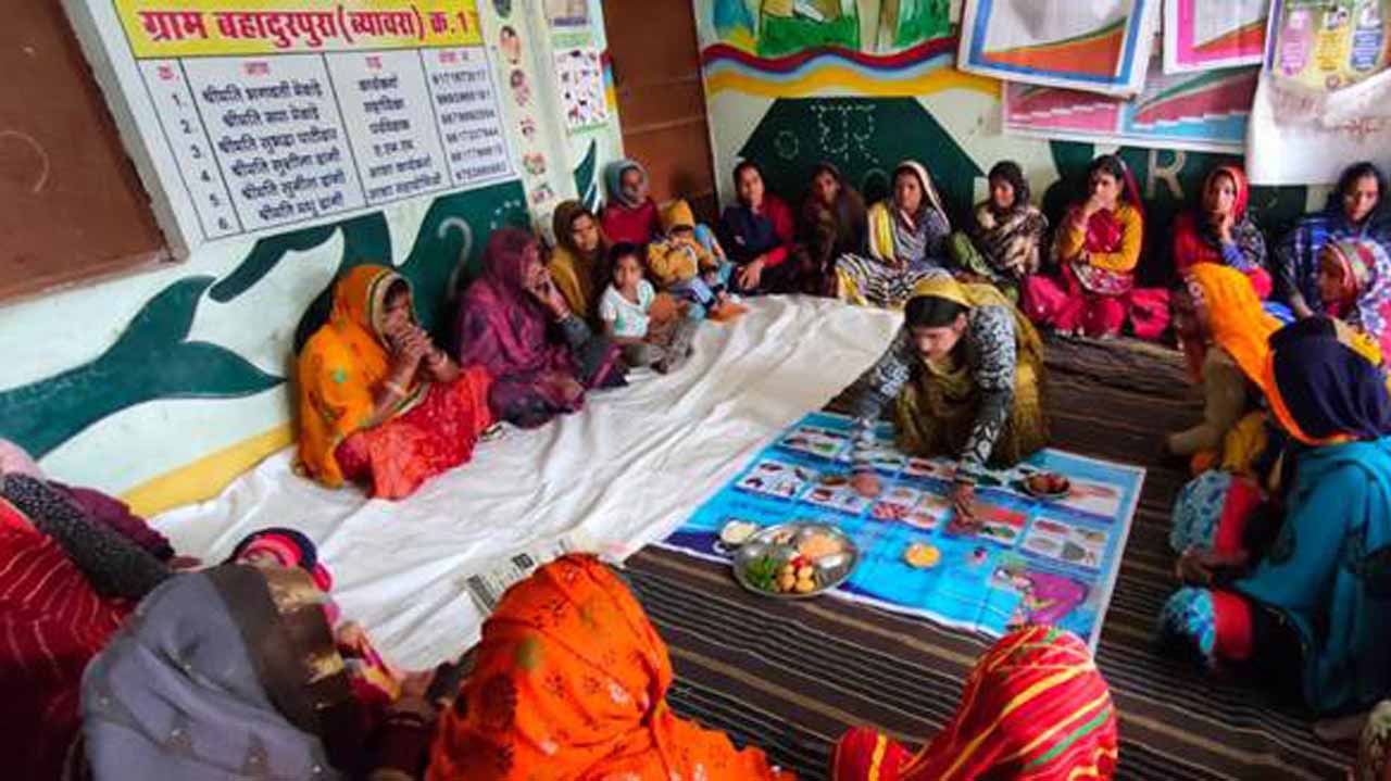 VILLAGE JAN ANDOLANS ON NUTRITION IN MADHYA PRADESH